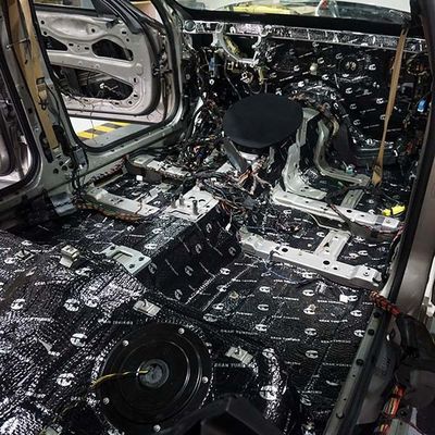 Goede prijs BMW 730 op maat gemaakte geluidsdichte mat geluidsreductie geluidsabsorptie pad online